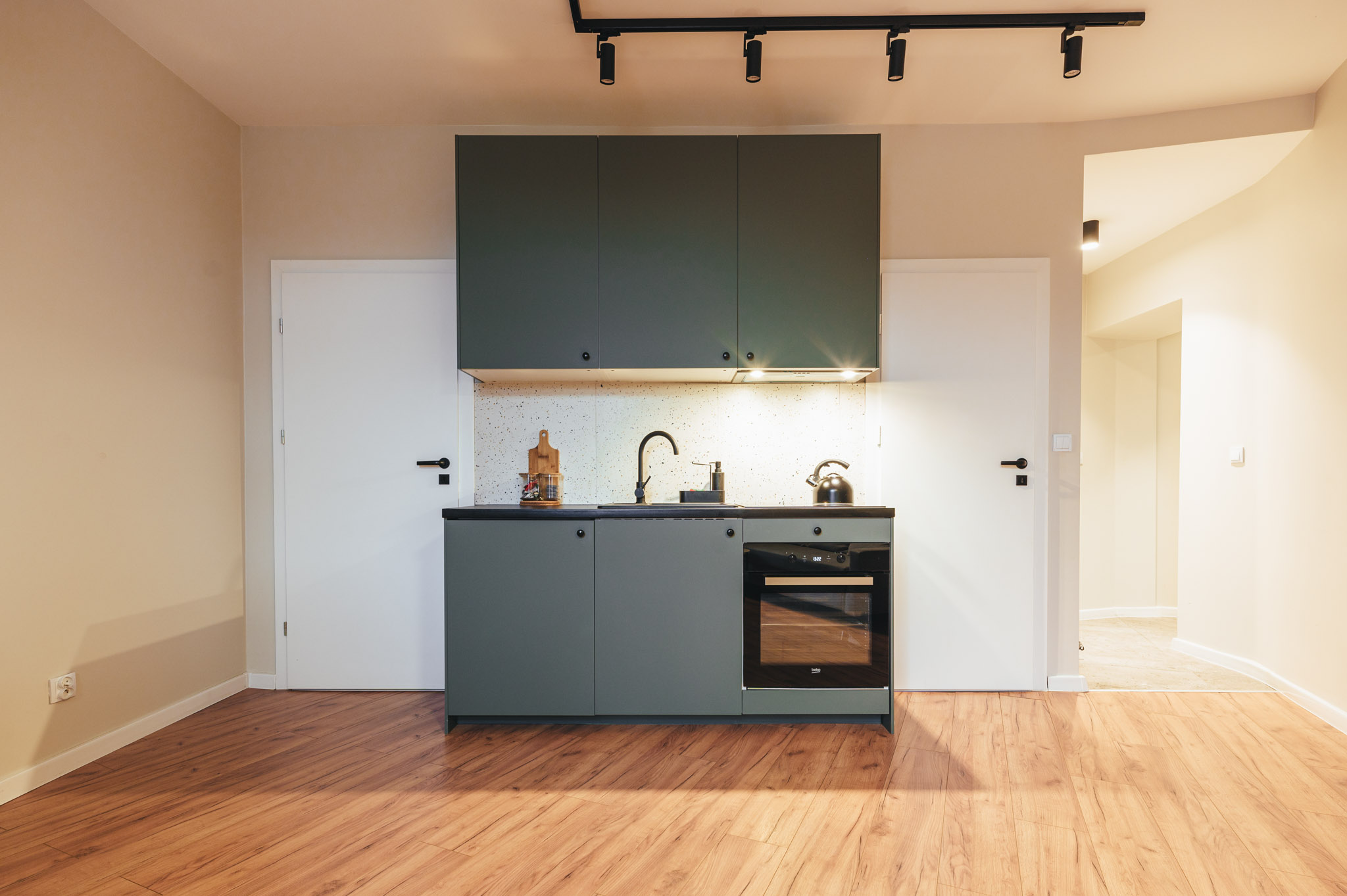 os. Planty - przy dworcu PKP - apartament z oddzielną sypialnią nr. 10 — zdjęcie 5